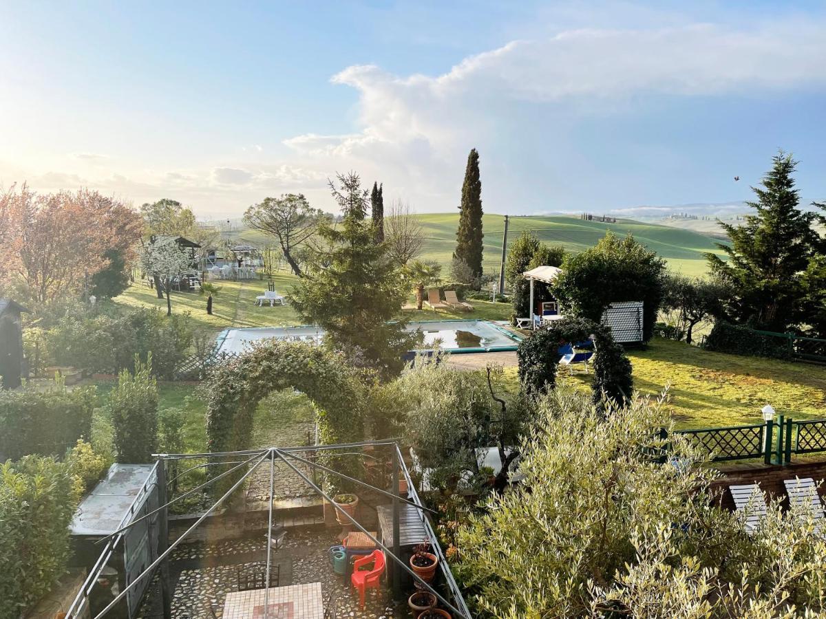 Appartamento Con Piscina E Giardino A Siena Dış mekan fotoğraf