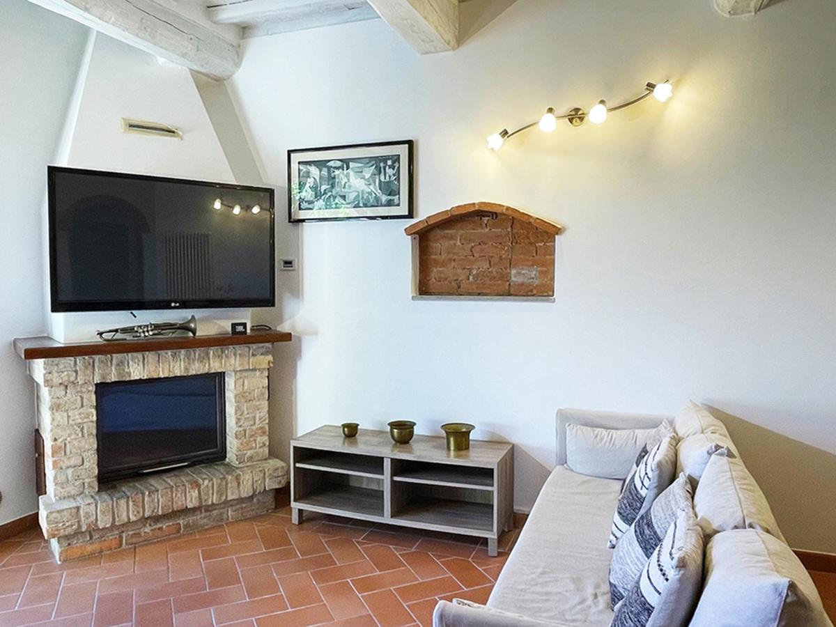 Appartamento Con Piscina E Giardino A Siena Dış mekan fotoğraf