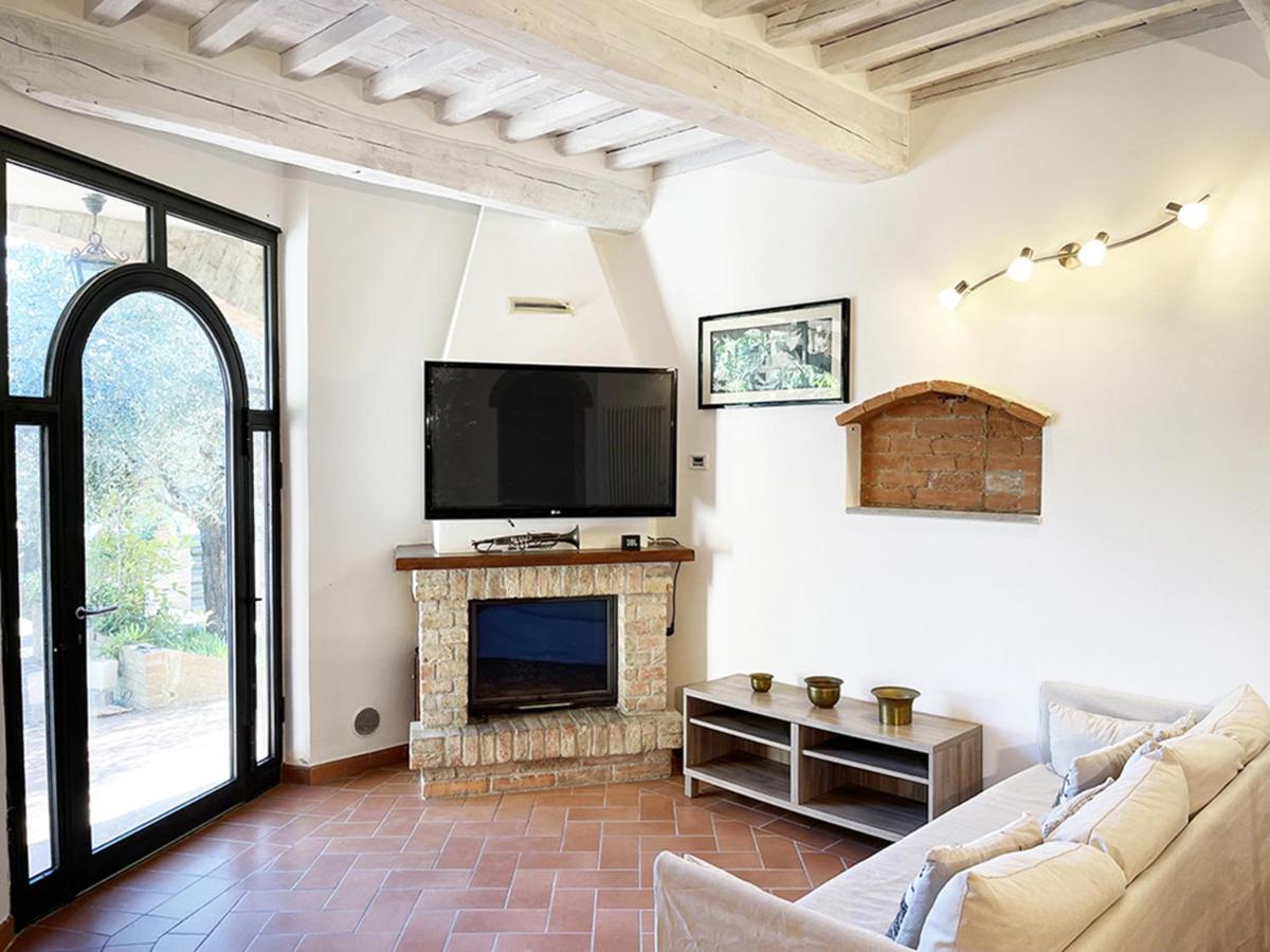 Appartamento Con Piscina E Giardino A Siena Dış mekan fotoğraf